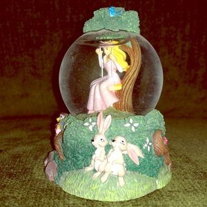 RARE Disney Princess Aurora Mini Snowglobe